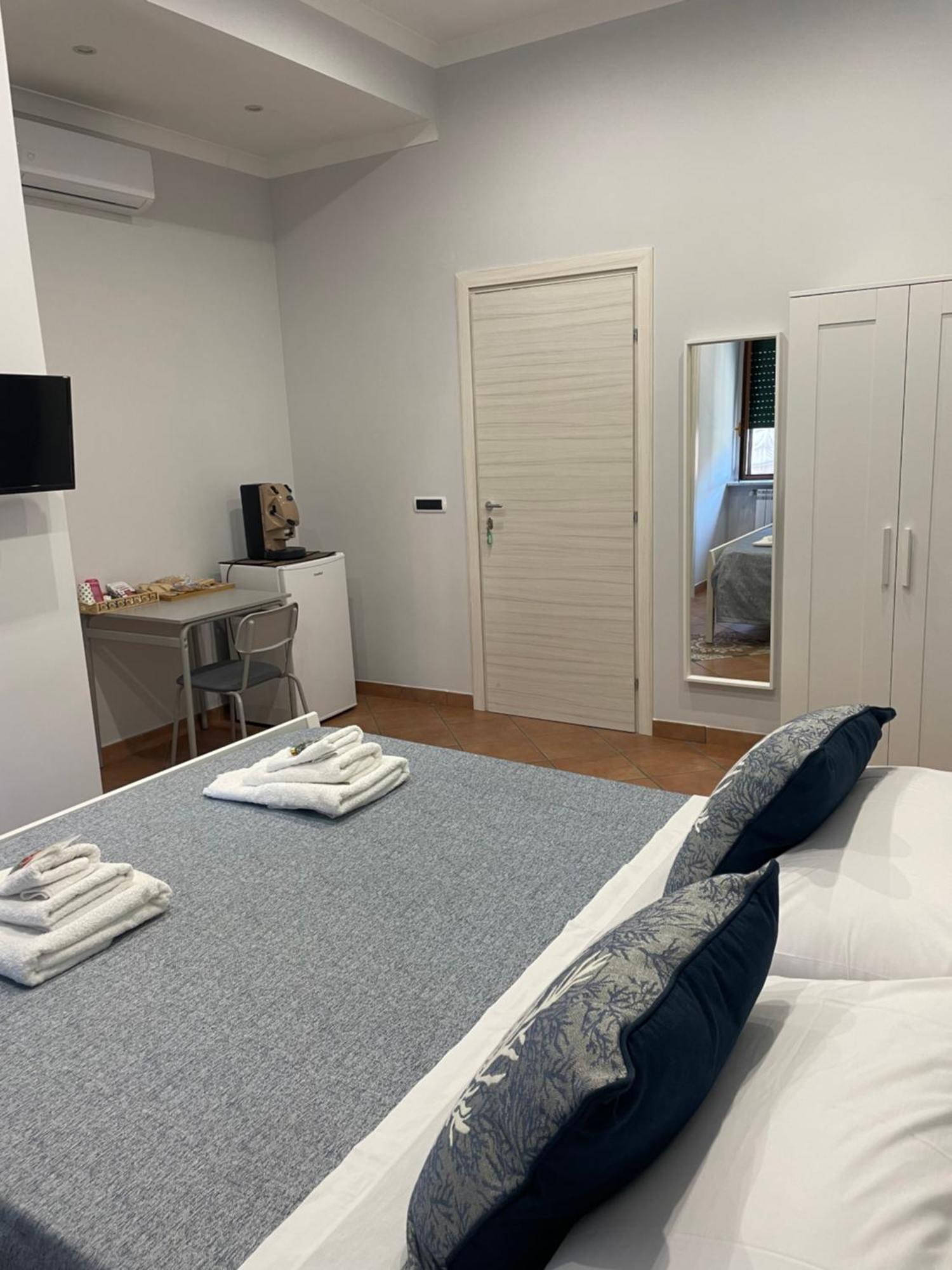 Manu'S Room 那不勒斯 外观 照片